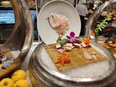 三文鱼刺身-康帝国际酒店-艾斯本自助西餐厅