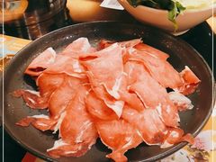 -呷哺呷哺(世贸.工三店)