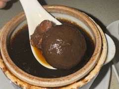 黑蒜炖龙骨汤-德记源发炖汤·肠粉