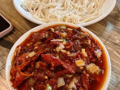 -歹歹的加个面过油肉拌面