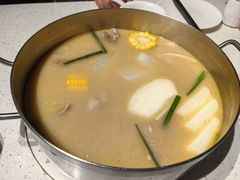 -肥仔文澳门猪骨煲(南京西路店)