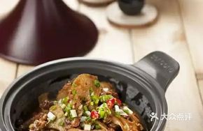 Spicy Stir-fried Lotus Root