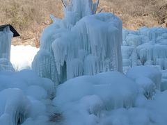 -大平台龙居瀑布旅游区