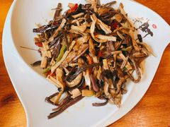 -小厨子私房菜·云南美食店