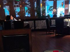 -八府香鸭·啫啫煲(华山路店)