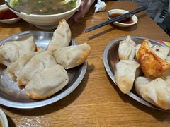 -黄阿姨锅贴大王(万航渡路店)