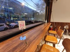 靠窗位-Catch Bagel(芳草地店)