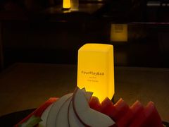 -FOUR PLAY BAR