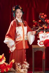 -米莱摄影写真(五大道别墅店)