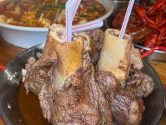 -李双猪·小龙虾·烧烤·羊肉煲(乐山店)