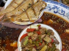 -佬缸炮江湖川菜(玉林店)