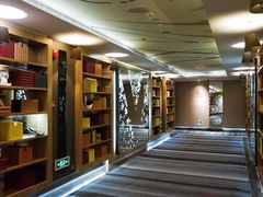 电梯间-深圳皇庭V酒店