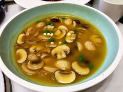 青豆烩蘑菇-天龙宝严素食馆(大兴善寺店)