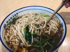 -镇南锅盖面馆(解放路店)