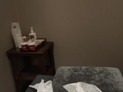 -裕和堂中医推拿艾灸(太古汇臻品店)