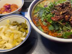 -云阿蛮云南生烫牛肉米线(奉贤路店)