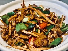 干锅黄山野笋丝-京城小江南·土菜馆·蒸白鱼(东四十条店)