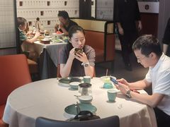 -鸽子侯·家宴·平价海鲜(绿地店)