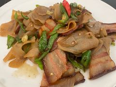 土豆片炒腊肉-老菜馆(滨江大道东段店)