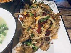 -虾弄弄海派小龙虾·牛羊蝎子火锅