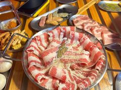 -叽叽扎扎烤肉场(生态城万达店)
