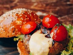 芝心牛肉汉堡-Let'sBURGERplus·非常创意汉堡(三里屯店)