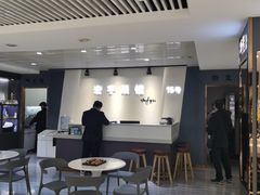 -宏宇眼镜蔡司依视路折扣店(兆佳眼镜城店)