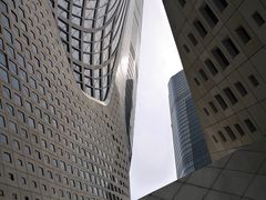 -南京国际青年文化中心