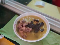 -文山荷鲜居(翠湖店)