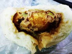 咸蛋黄超人包-老陶包子铺(南大西南村店)