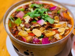 -老滇山寨•云南特色菜•地方菜•民族风情歌舞表演(金碧店)