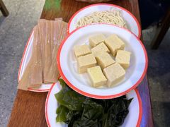 -仙座·重庆市井火锅(惠多港店)