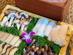 -慢丽江·云南野生菌土鸡锅(西山店)