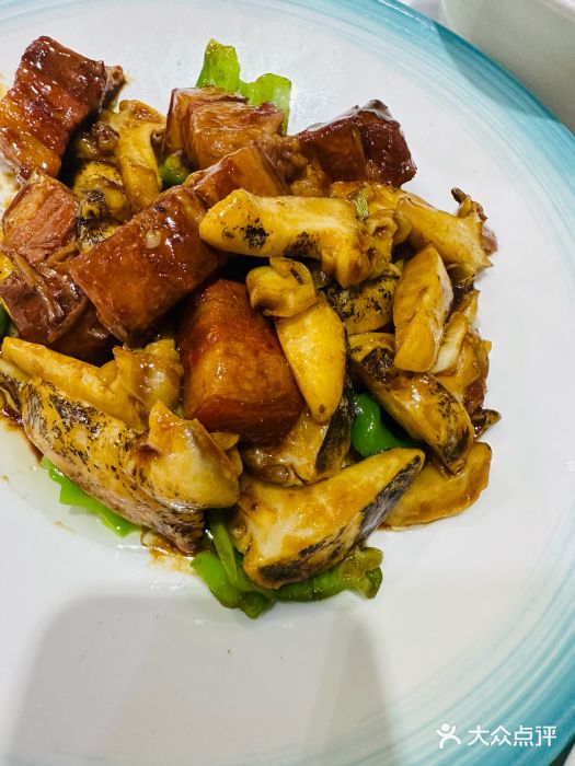 品味居·首店·大连鲜活海鲜大连菜(东港店)图片