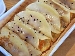 猪肉玉米锅贴-文叔·湖北名小吃·小龙虾(华强北店)