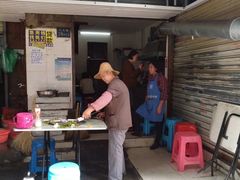 -酒宝荡烧烤(长航局江大路住宅小区店)