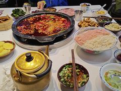 -卤校长老火锅(杨家坪直营店)