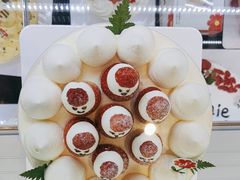 -花花卷卷·鲜食蛋糕(静安久光百货店)