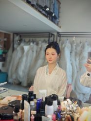 -雪莉美妆婚纱馆