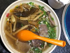 -黔阿牛菌汤牛肉粉全牛火锅(喷水池店)