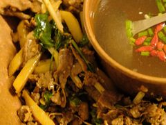 -牛喵喵铜锅牛肉馆