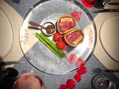 惠灵顿牛排-弦月窗LUNETTE BY AMANDA(复兴路店)