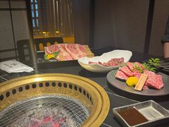 -山川小町·极番烧肉(新地假日广场店)