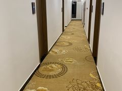 -花居酒店(苏州高教区尹山湖地铁站店)