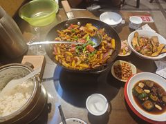 -富正毅三下锅·湘西韵味(天门山索道店)