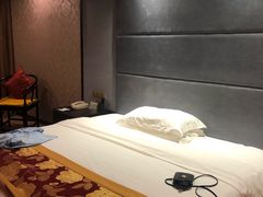 -张家界大成山水国际大酒店