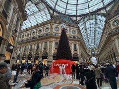 -文艺复兴百货(米兰大教堂广场店)