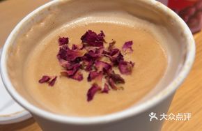 Spring Rose Latte