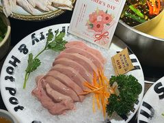 -居石捞·潮汕卤水火锅(南国明珠店)