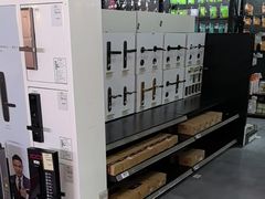 -百安居装修建材卖场(泰然店)